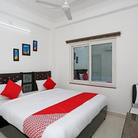 Oyo 11306 Ss Hotel Gorakhpur Bagian luar foto