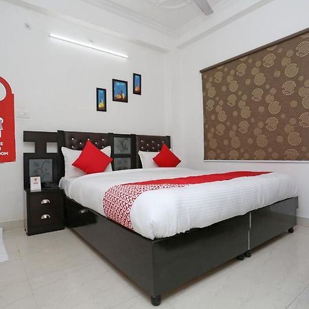 Oyo 11306 Ss Hotel Gorakhpur Bagian luar foto