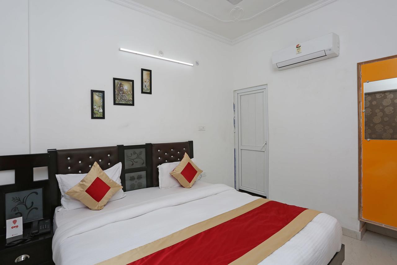 Oyo 11306 Ss Hotel Gorakhpur Bagian luar foto