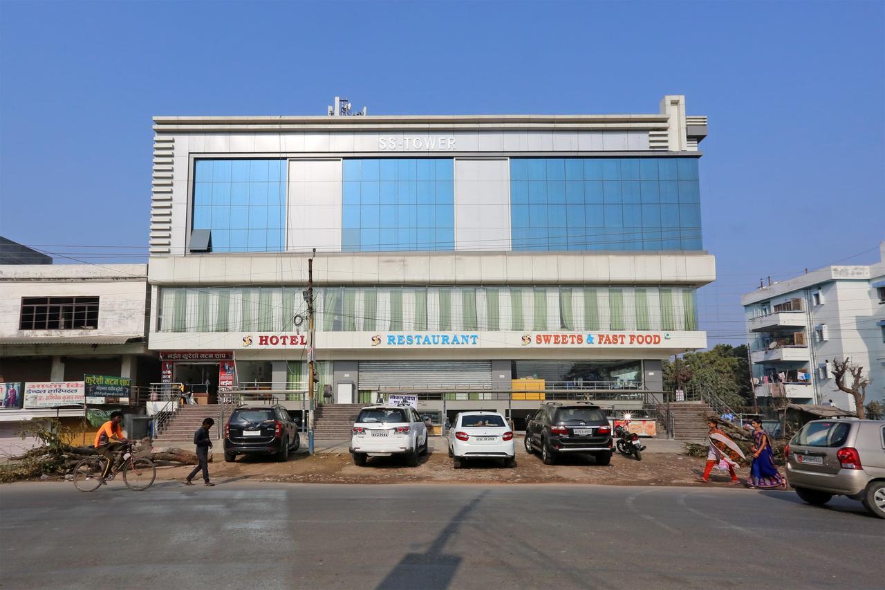 Oyo 11306 Ss Hotel Gorakhpur Bagian luar foto