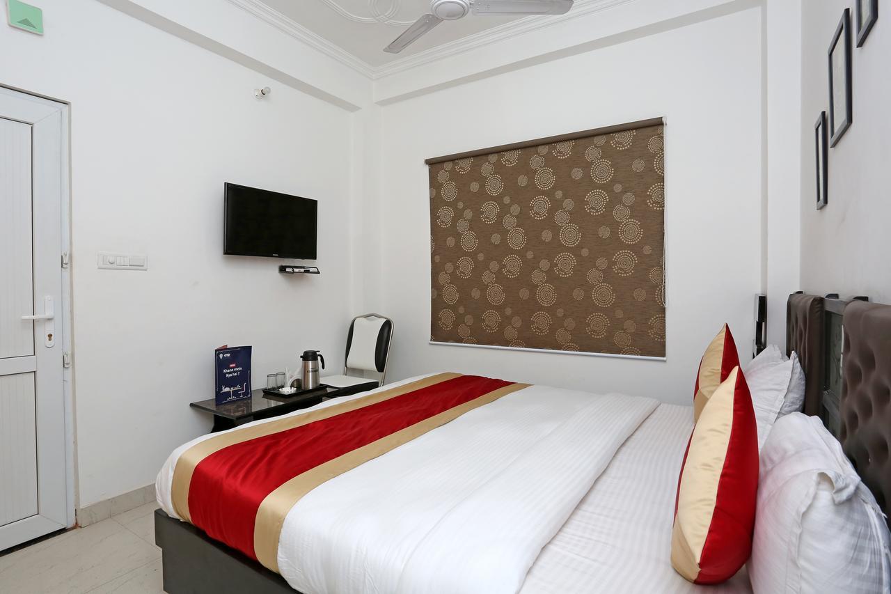Oyo 11306 Ss Hotel Gorakhpur Bagian luar foto